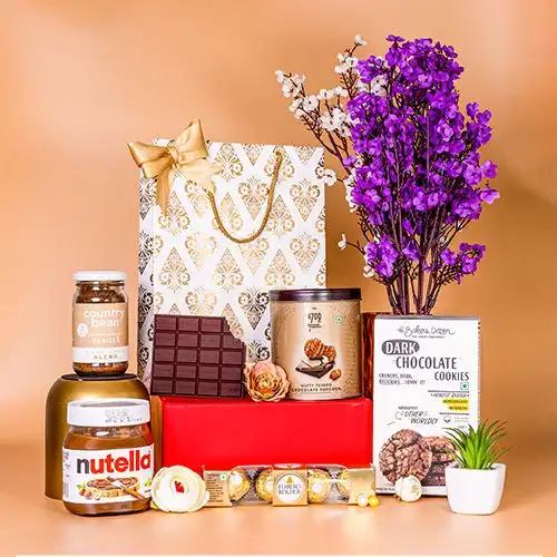 Deluxe Nutella N Gourmet Treats Gift Hamper