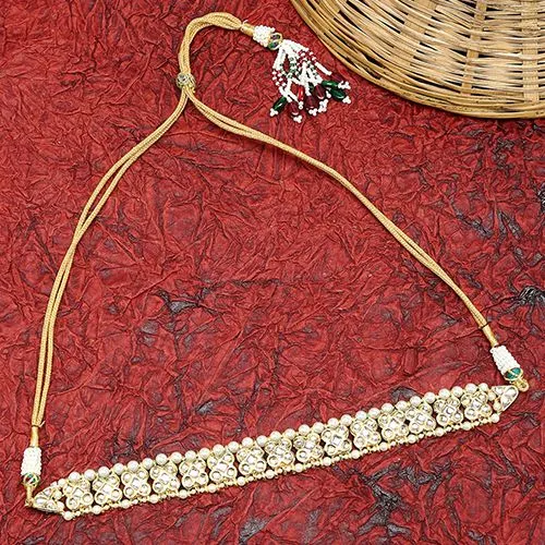 Chic Kundan Choker