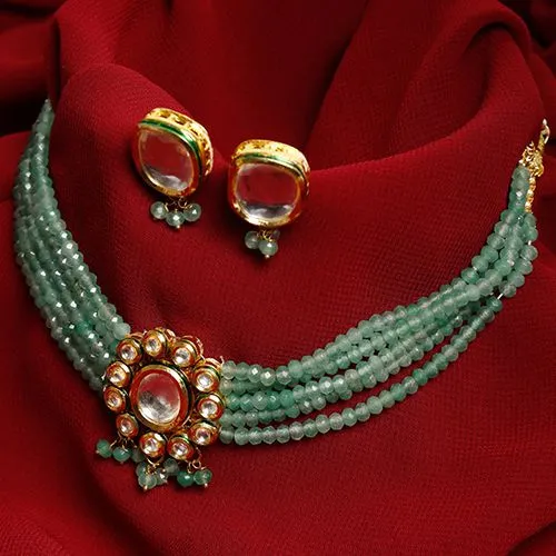 Lavish Kundan Choker   Earring Collection