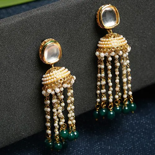 Blissful Kundan Earrings