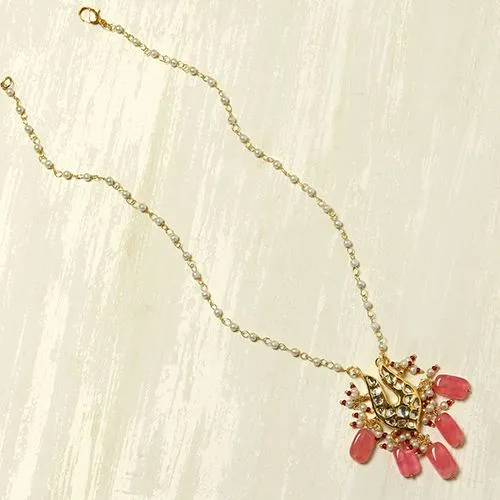 Opulent Kundan Necklace Delight