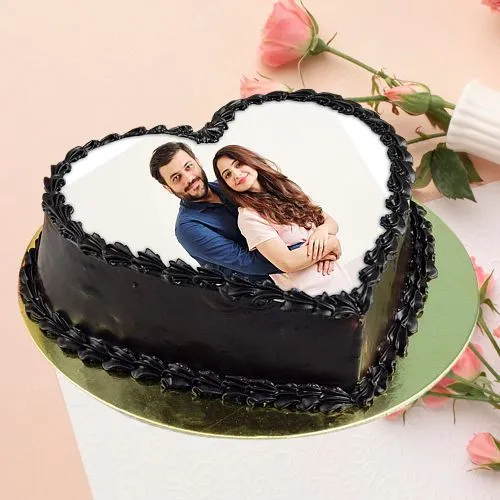 Specal Butterfly 1 Kg Cake by Cake Square Chennai | Send Cakes Online |  Butterscotch Cake 1 Kg - Cake Square Chennai | Cake Shop in Chennai