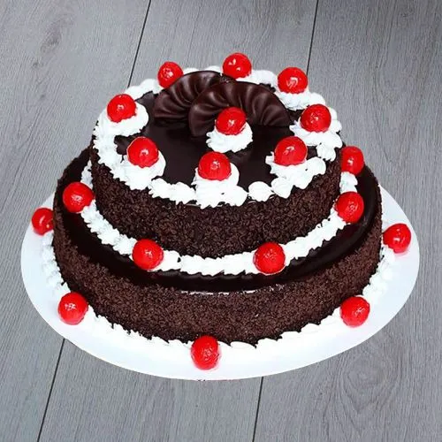 Lip-Smacking 2 Tier Eggless Chocolate Cake