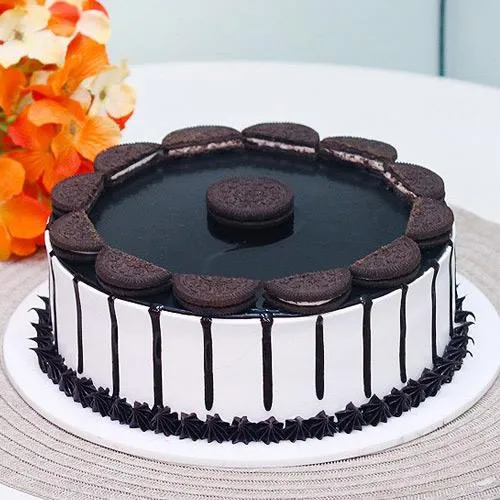 Scrumptious Oreo Cake