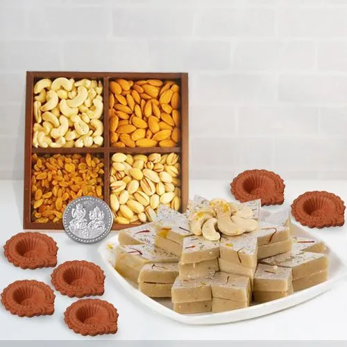 Tasty Kaju Katli N Dry Fruits Gift Hamper for Diwali