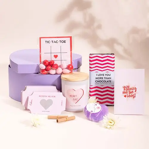 Heartwarming Surprises Gift Hamper