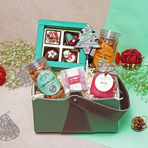 Holiday Indulgence Gift Ensemble