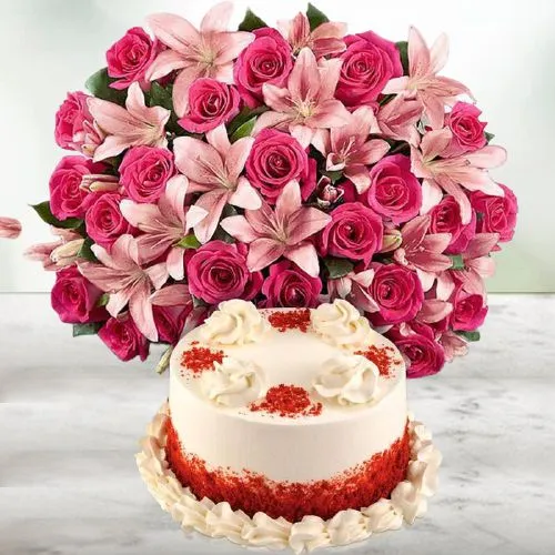 Combo Gifts :: Flowers Cake With Balloon :: Red Roses Bouquet and Vanilla  Cake with Birthday Mylar Balloon