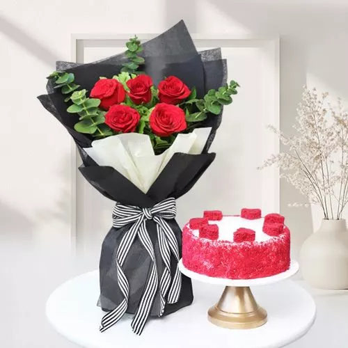 Red Velvet N Roses Romance