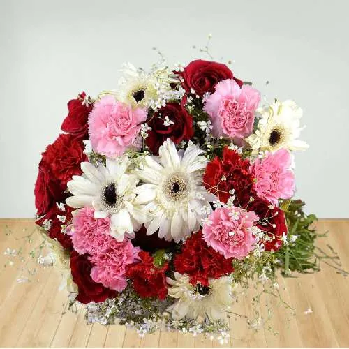 Fantastic Selection of Mixed Flowers Bunch