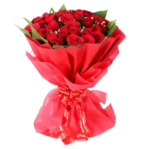 Luxurious Summer Delight Bouquet of Red Roses