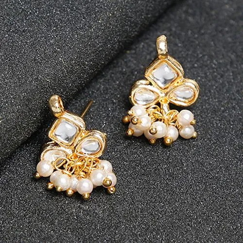 Classic Kundan Studs Pair